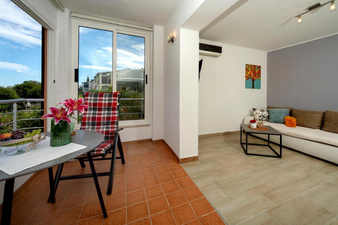 B Apartment Ravni Extérieur photo